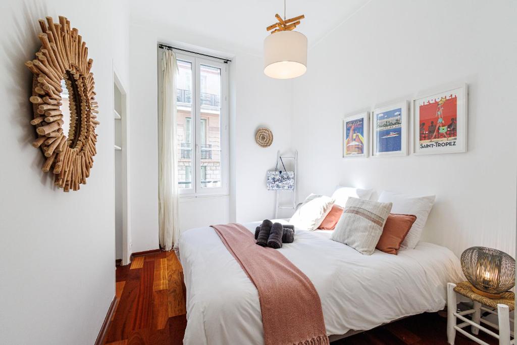 FEEL HOME - Deroulede - 2