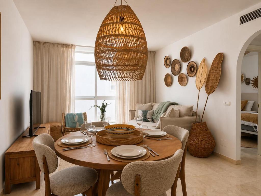 Stylish and modern apartment in downtown Mijas - 2