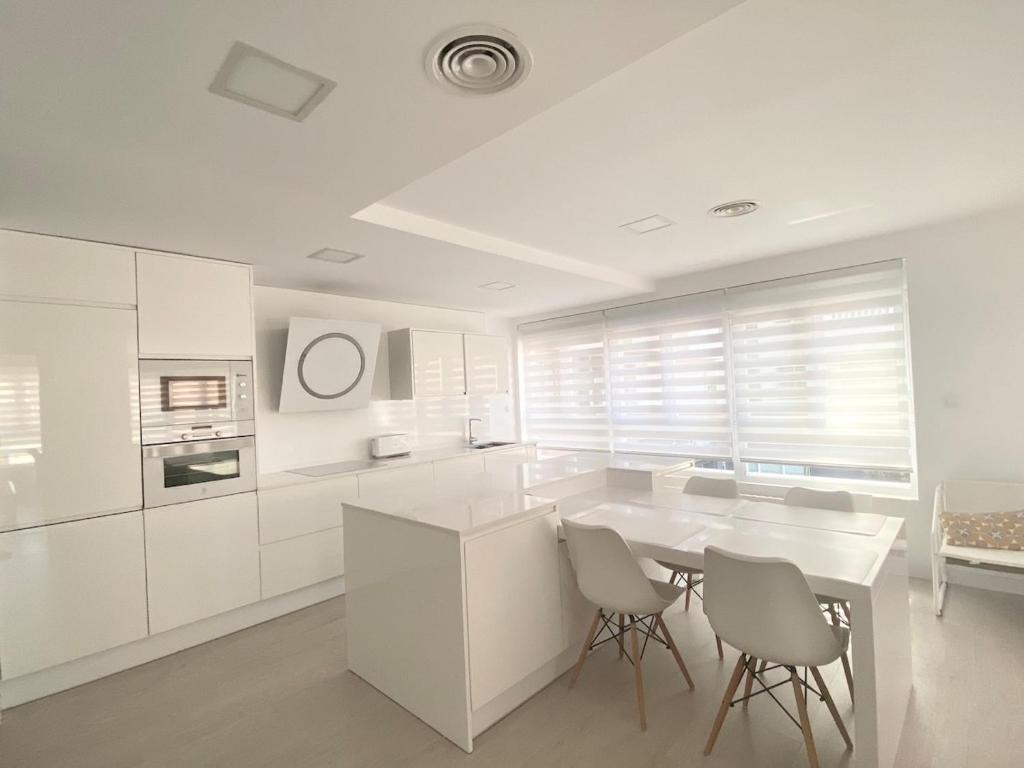 The Park Lounge - Elegant Live-Work Apartment by Park - 1