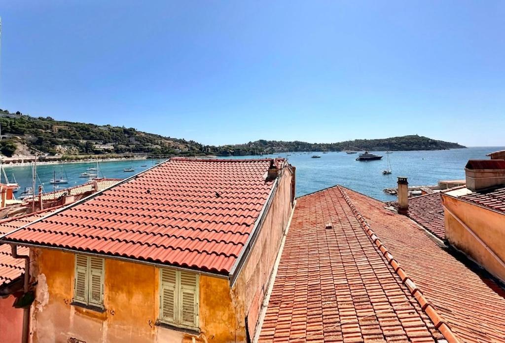 Beautiful sea-view apartment for 4 - Wi-Fi & AC - 2