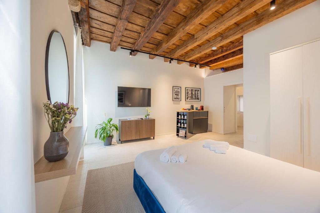 Verona Duomo Heritage Suite - 1