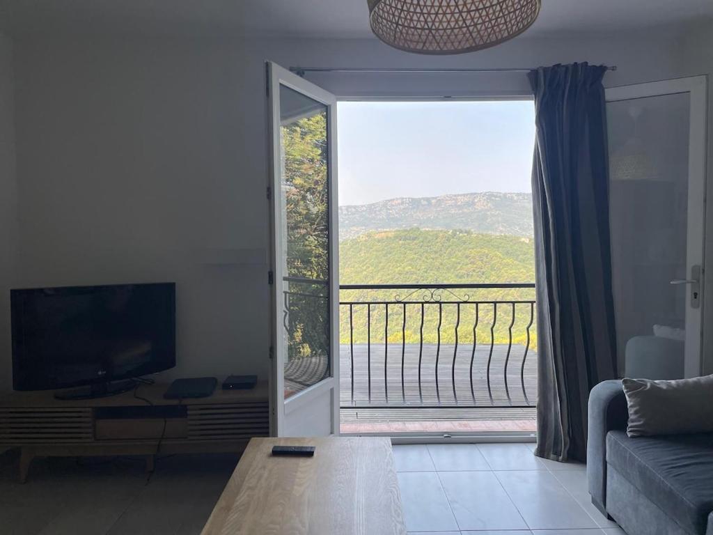Petite maison entre la montagne et la mer ! - 1