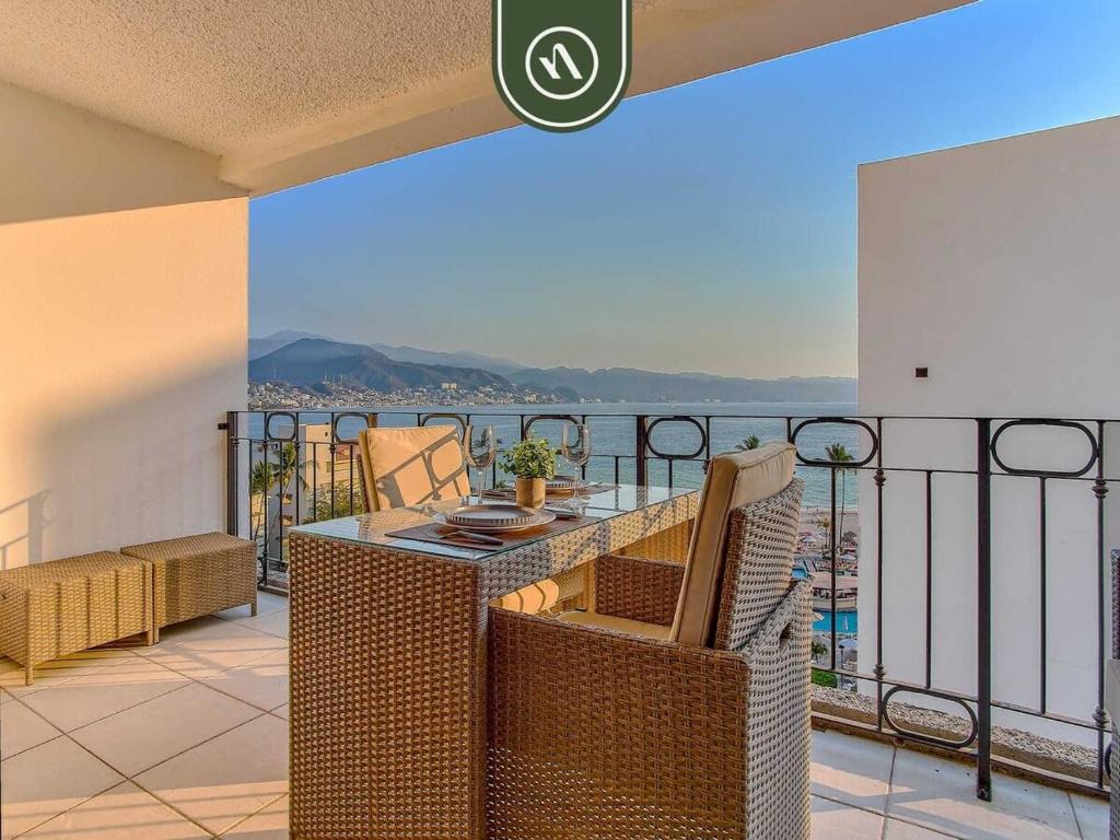 Oceanview 1 BR Condo 3 Min Away to the Beach - 2