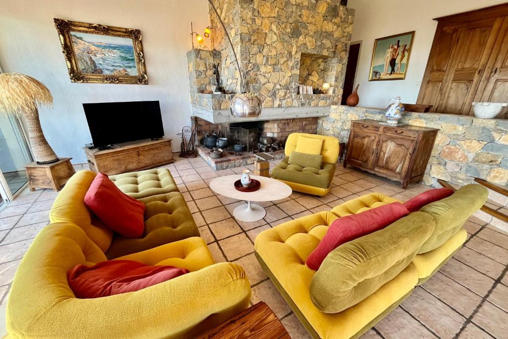 Villa 5 rooms with pool near the sea - 2