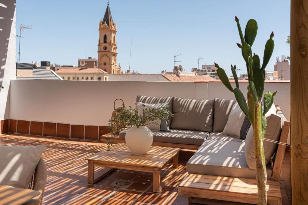 Central Atico 2BR - 1