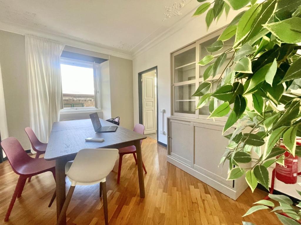 Happy Family Apartments Historical Luxury B - 1