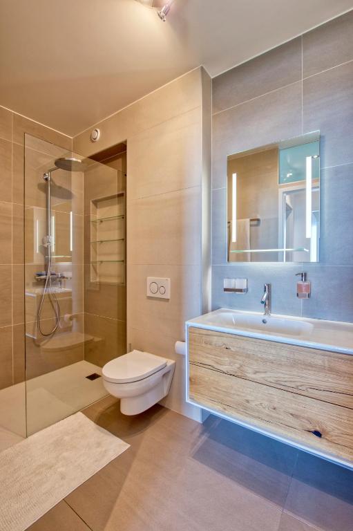 Flat with view of Lake Léman & swimming pool - 3