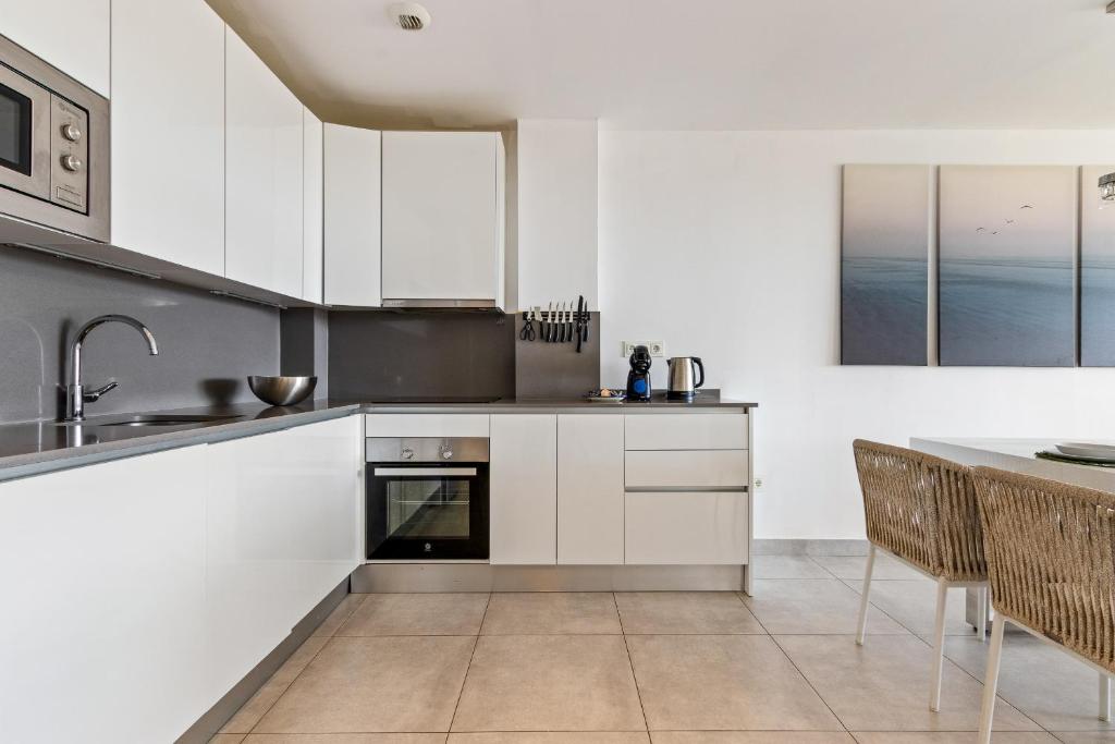 La Cala de Mijas Apartment - Pools, Gym & Padel - 3