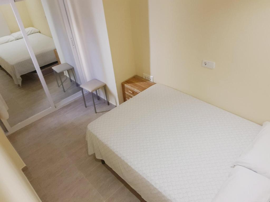 2ª LINEA PLAYA LEVANTE APT PARA 2 ADULTOS,--Aire acondi, piscina, opción "garaje EXTRA" - 5