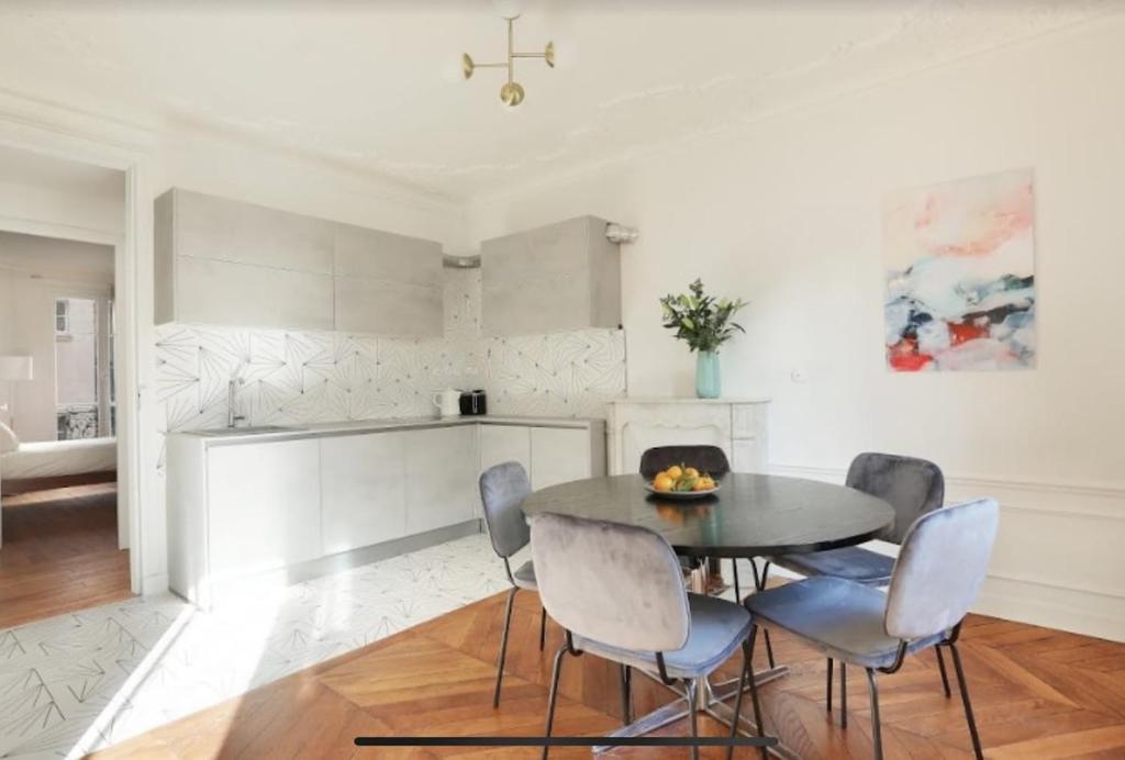Elegant and Confortable long stay in Paris - 3