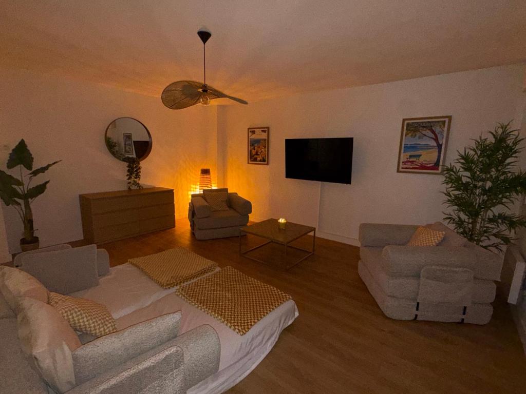 Grand appartement rénové à Carqueiranne 10 pers proche plages et port - 5