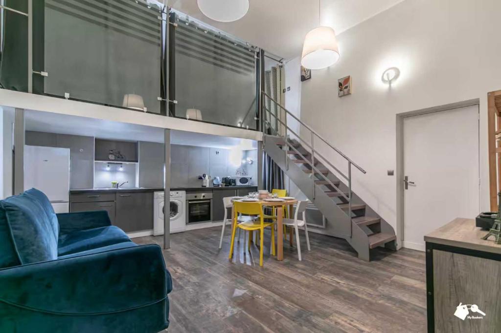 Duplex apartment 2BDR 6P - Center of Paris - 3