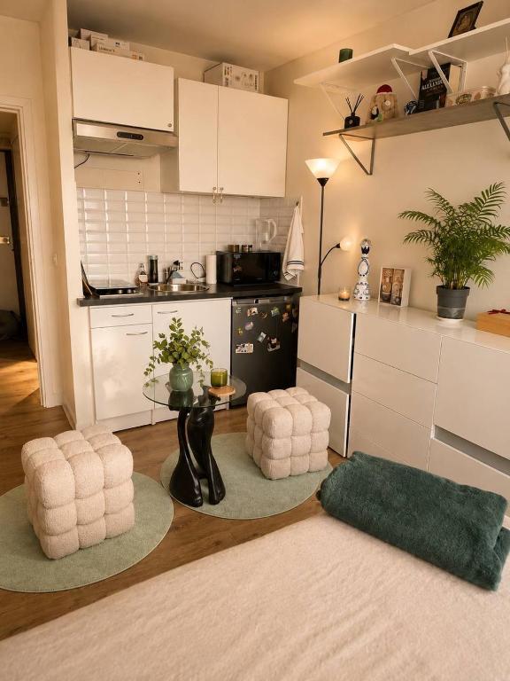 The Beaumont Grand Suites - 3