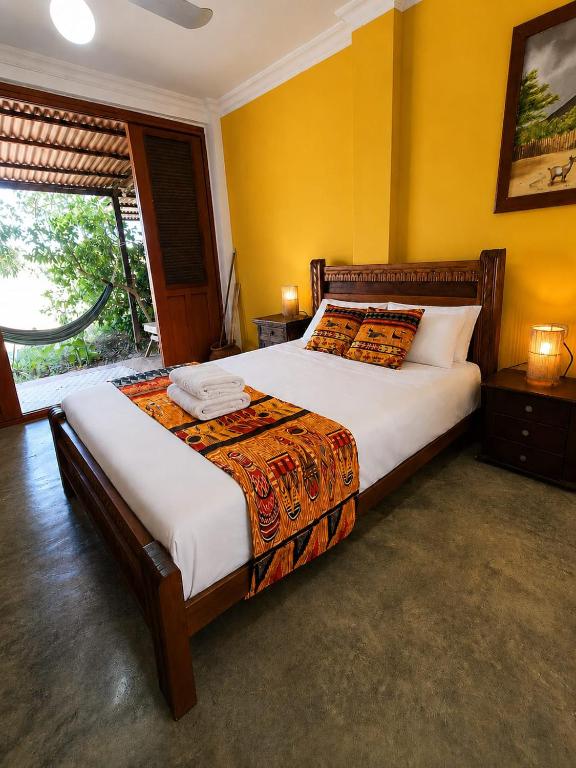 Coccoloba Beach Hotel - 4