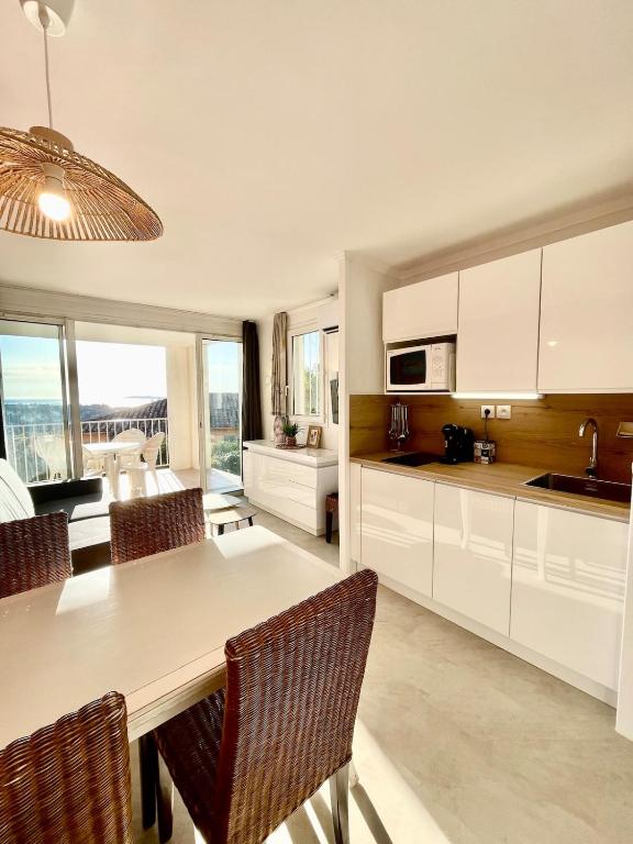 Appartement vue mer et Saint-Tropez - Domaine Les Restanques à Grimaud - 2
