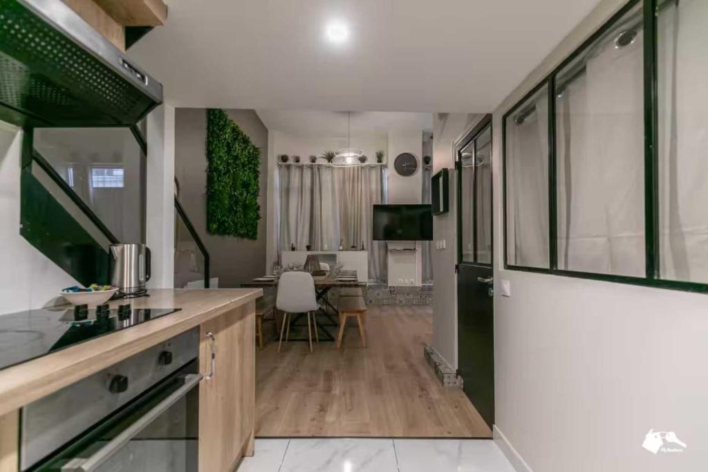 Duplex apartment 4BDR 11P - Moulin Rouge - 3
