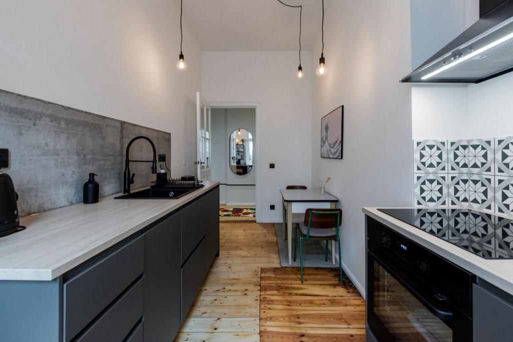 Jacob Saint Germain charming suite - 2