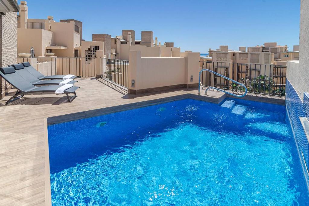 Bp7C2A Beachfront Penthouse With Private Pool - 4