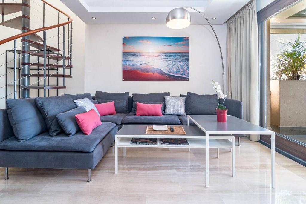 Bp7C2A Beachfront Penthouse With Private Pool - 5
