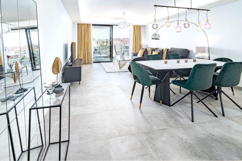 Inf45P- Modern 3 Bed City Apartment Next To Beach - 1