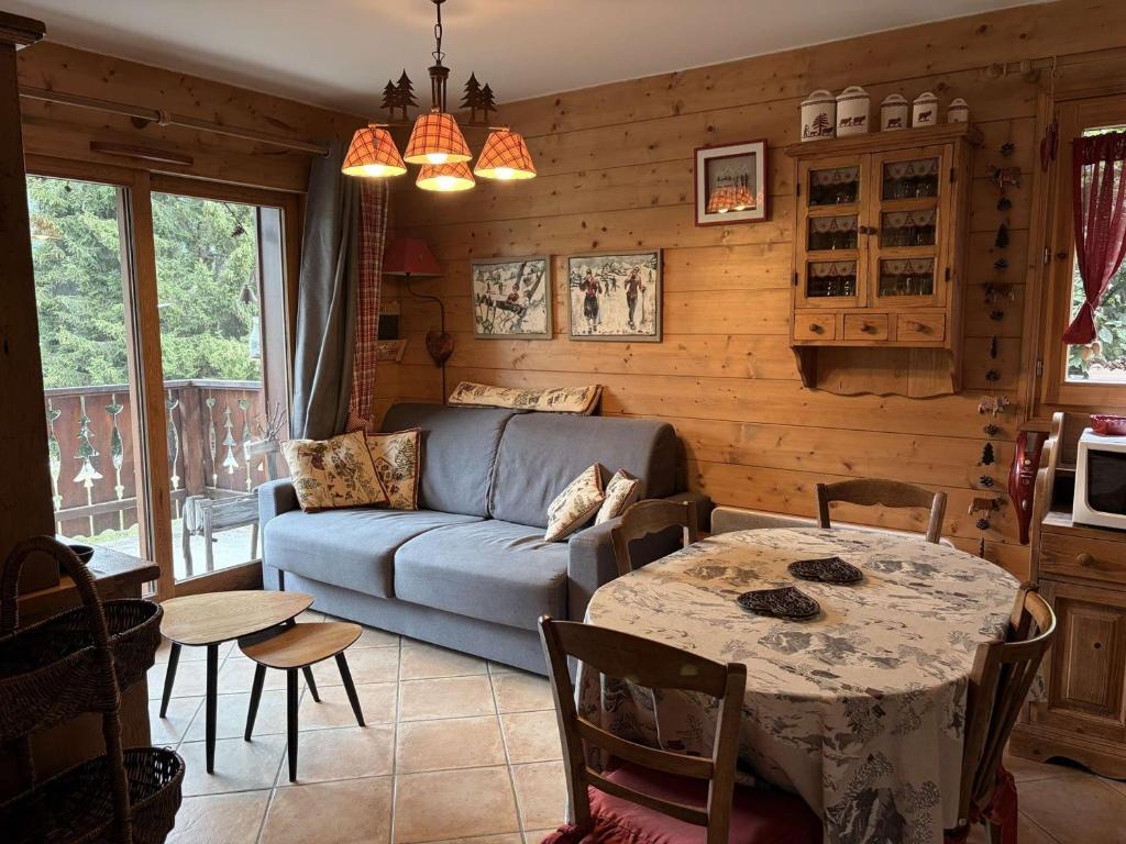 Appartement 3 pièces pour 6 pers, bien équipé, face au spa et ski bus, proche pistes et commerces - FR-1-572-10 - 1