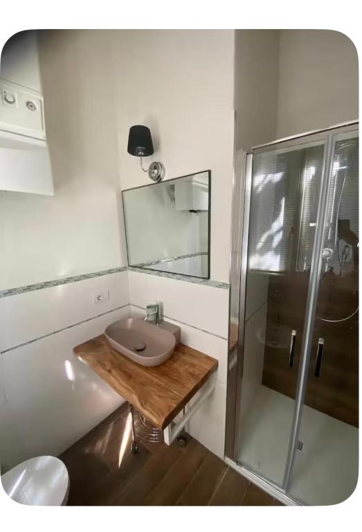 Suite Cento14 Di fronte Casa di Cura Fogliani Vicino centro storico Parcheggio privato - 3