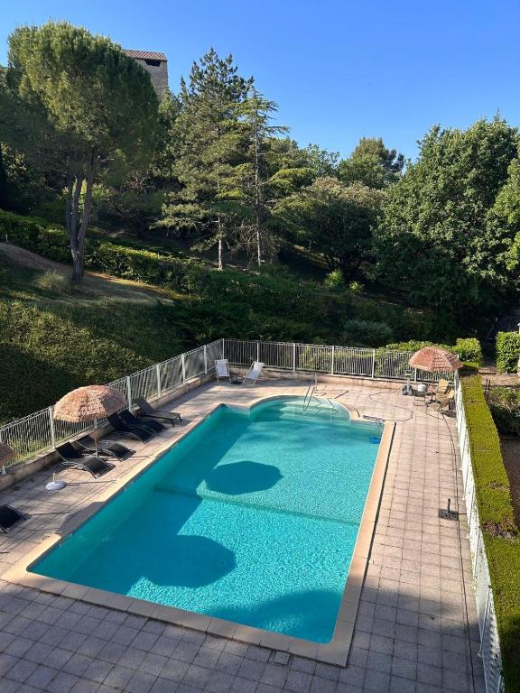 Appartement de standing, piscine, proche des thermes - 3