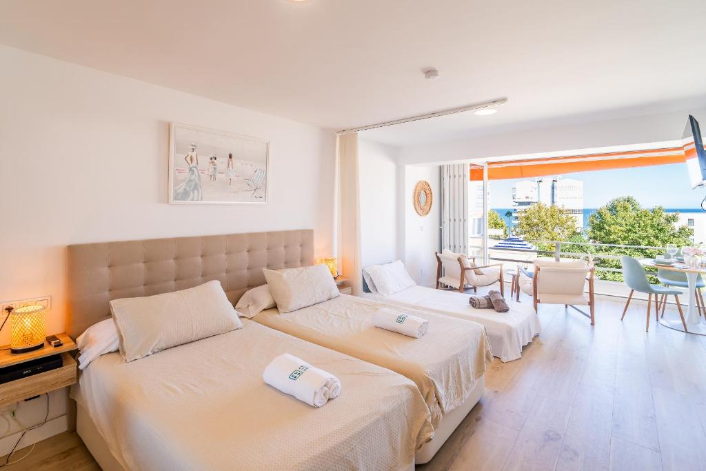 Cubo's Sea View Studio 100m from the Beach - 2