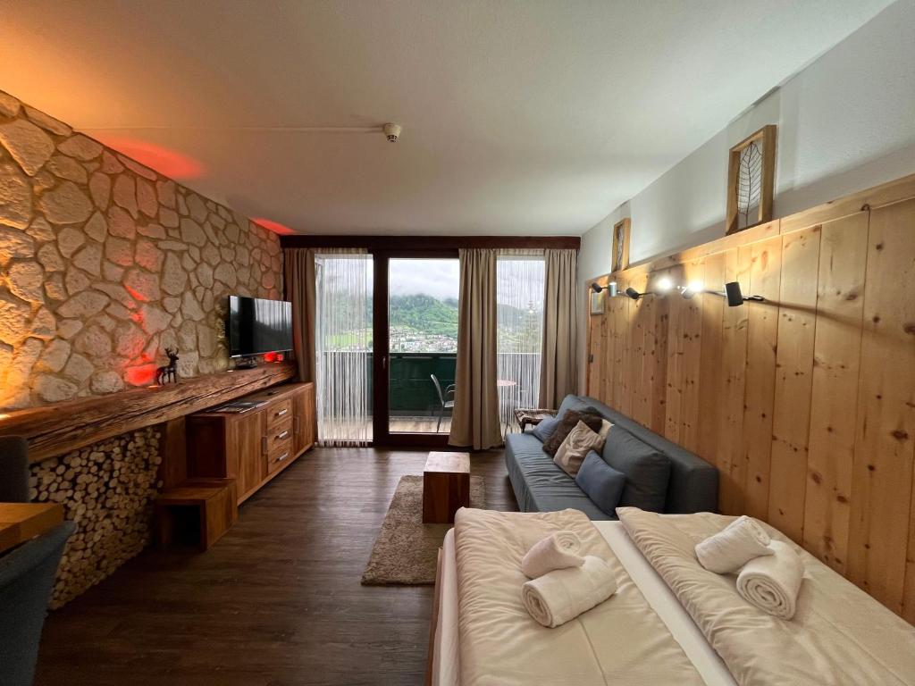 Alpine Studio Apartment by AA Holiday Homes - 3