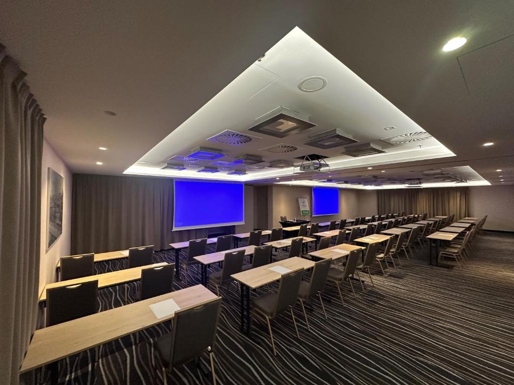 Sala de reuniões / Salões de baile