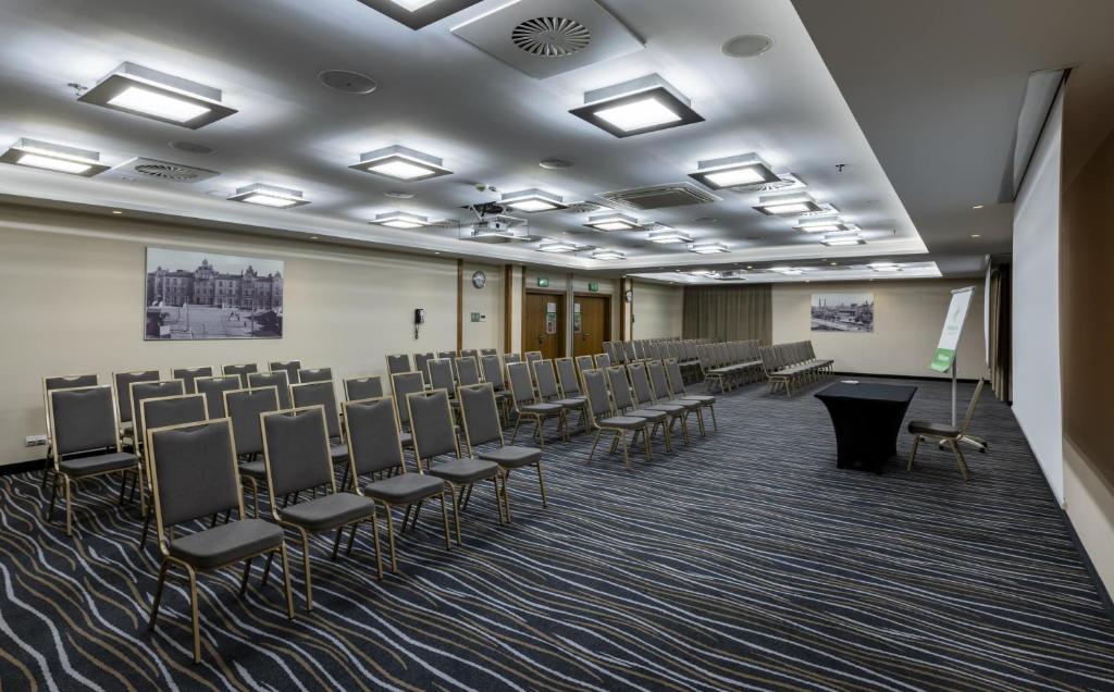 Sala de reuniões / Salões de baile