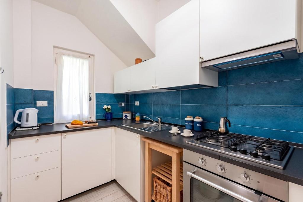 Vernazza Apartments - 5