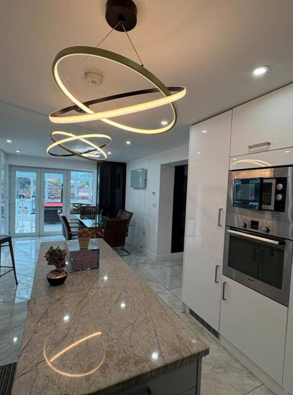 MaisonCha Monix F - 3