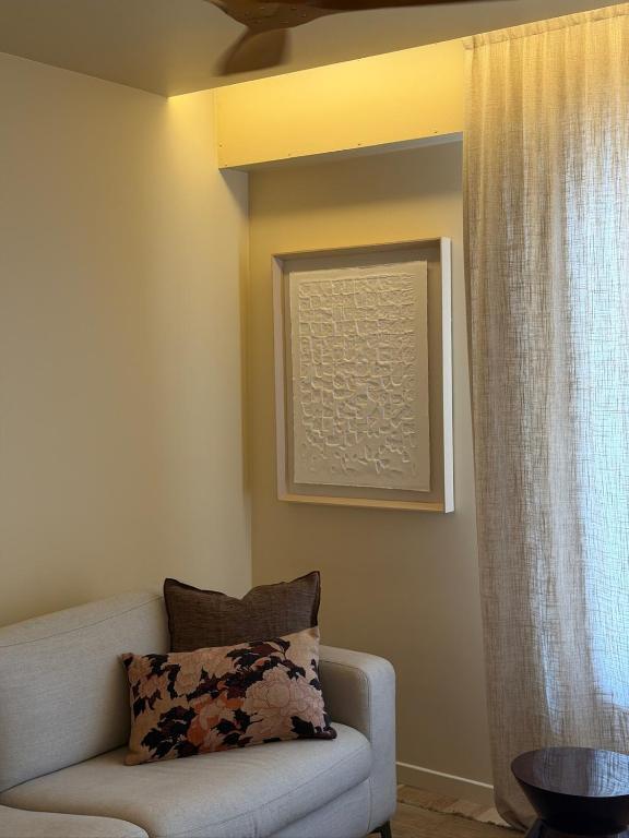 Chic Pied-à-Terre Heart of Paris 7th - 4