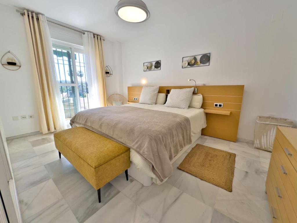 South-Facing 2BR near Puerto Banús - 5