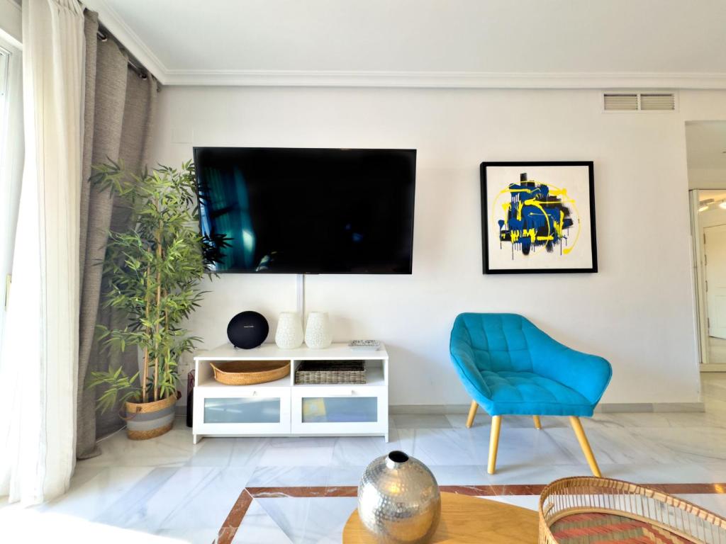 South-Facing 2BR near Puerto Banús - 1