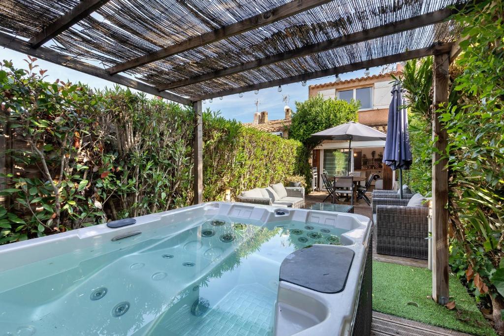 Maison jacuzzi proche tennis camp - 2