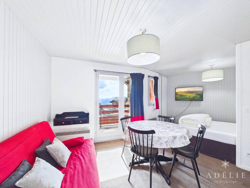 Studio spacieux 4/6 pers, au pied des pistes, balcon sud-ouest, proche commerces - FR-1-398-639 - 1