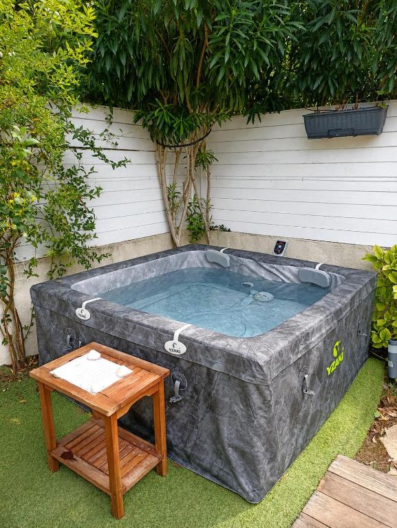 Maison 8 personnes Spa-Jacuzzi Jardin Parking Climatisation - 2