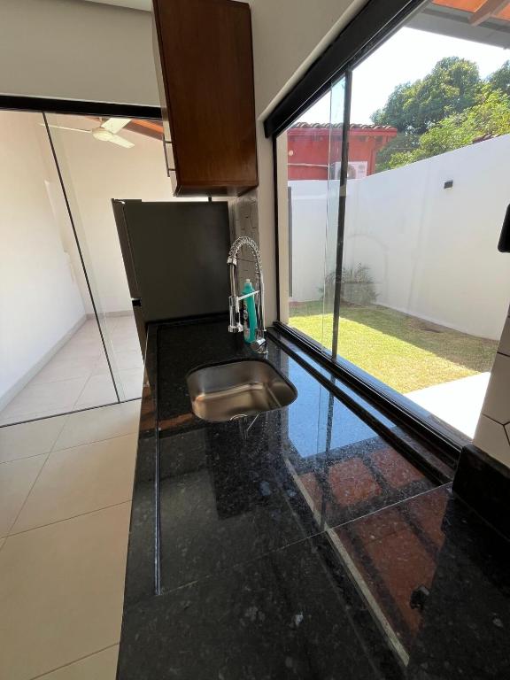 Spacious Modern House with BBQ Area in Asunción - 2