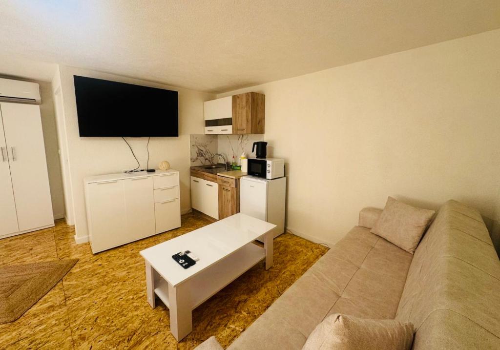 Adela Apartment - 3
