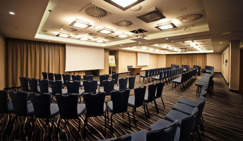 Sala de reuniões / Salões de baile