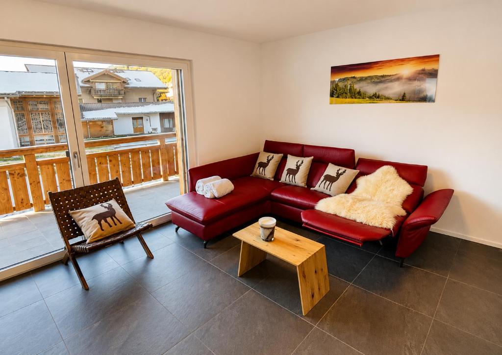 Brand-New Eiger View 3BR Apartment - Premium Location - Free Parking - Terrace - 2