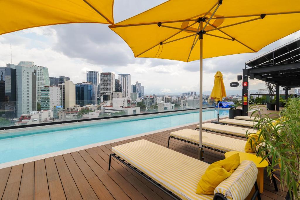 Sullivan by Wynwood House - 1