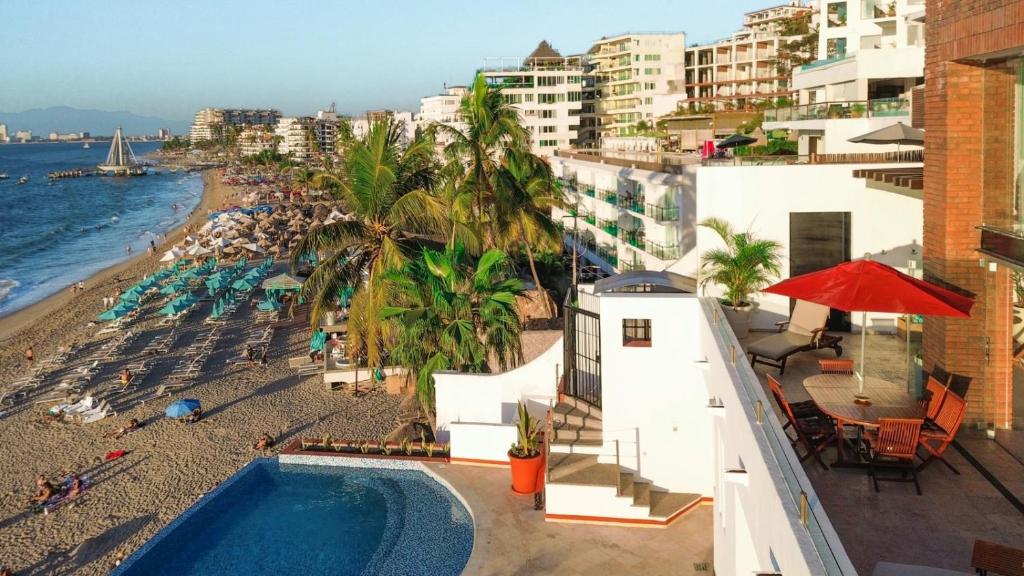 Modern Beachfront - Casa Caballito del Mar - 2