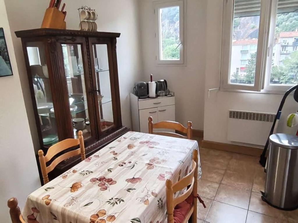Appartement avec parking en centre-ville - 3 pers. - FR-1-703-234 - 4