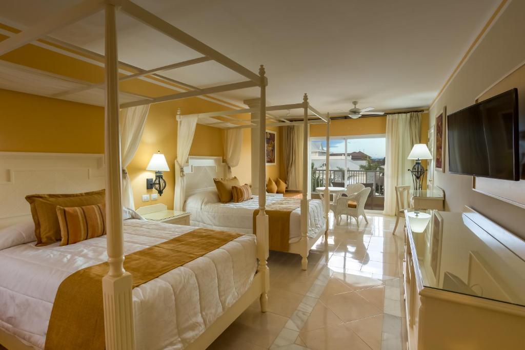 Bahia Principe Luxury Bouganville - All Inclusive (Adults Only) photo