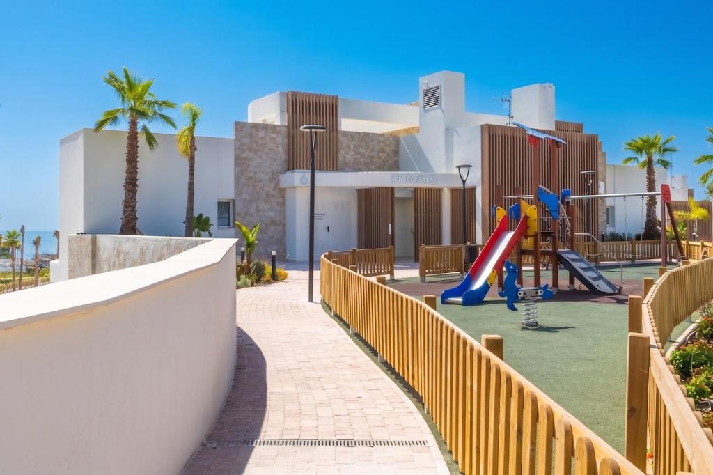 Royal palms in La Cala de Mijas TOP 5 STAR Resort - 4