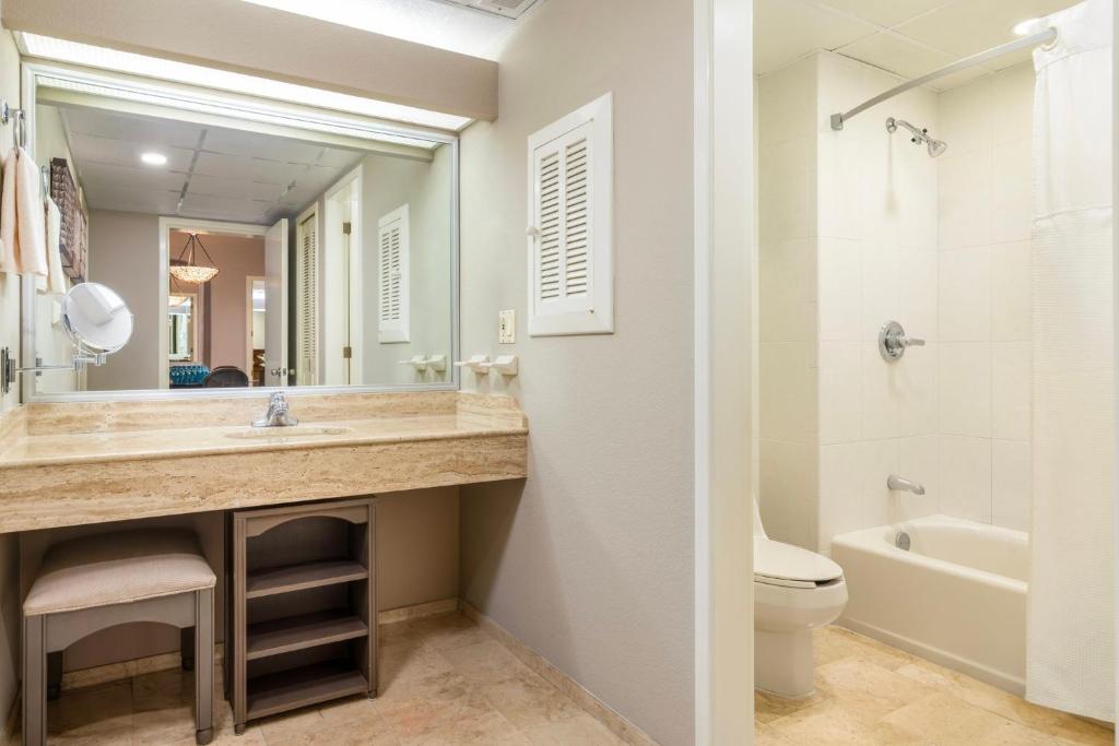 Holiday Inn Club Vacations The Royal Sands All Inclusive - 3