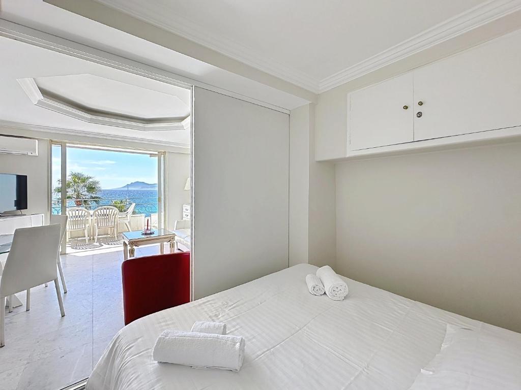 One bedroom apartment with beautiful sea view - 2